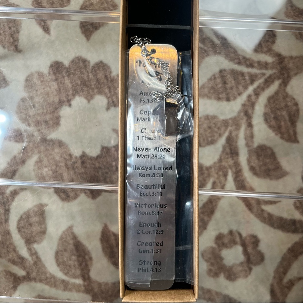 2025 Graduate Silver Inspirational Bookmark with Chain
